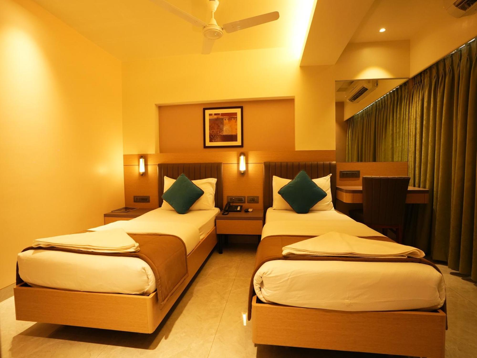 Rama Krishna Hotel — Foto 1